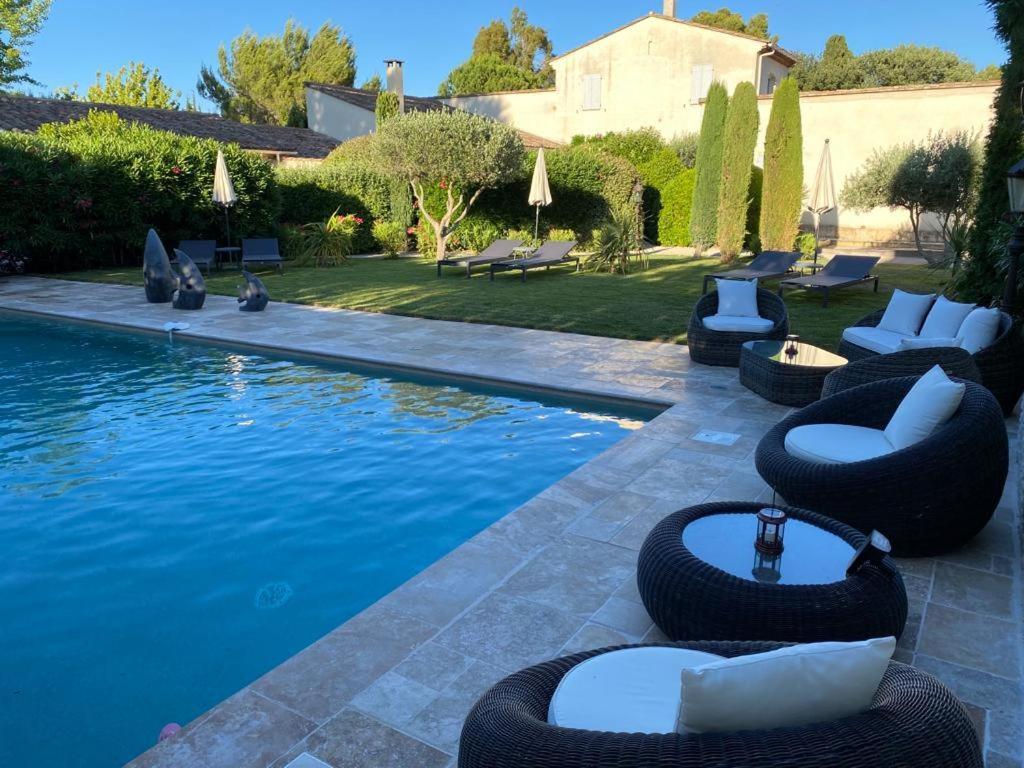 Mas Beau Soleil&Spa Gîtes de Charme avec Jacuzzi Privé Saint-Rémy-de-Provence Exterior foto