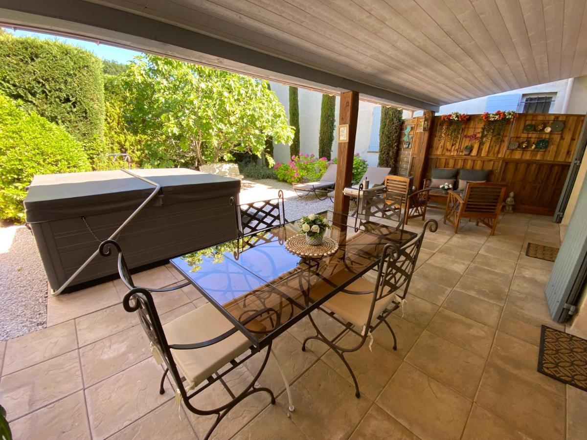 Mas Beau Soleil&Spa Gîtes de Charme avec Jacuzzi Privé Saint-Rémy-de-Provence Exterior foto